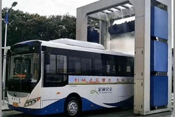 大巴客車(chē)洗車(chē)機(jī)的優(yōu)點(diǎn)[隆茂鑫晟]